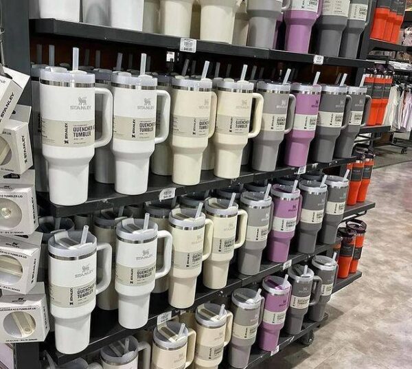 Stanley Cup Pallet Liquidation - Image 4